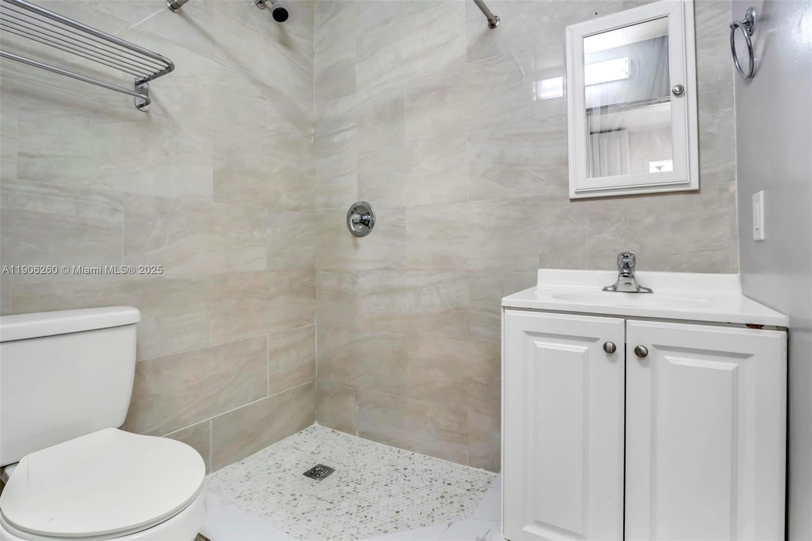 21ST CENTURY HOMES 4TH SEC - Residential