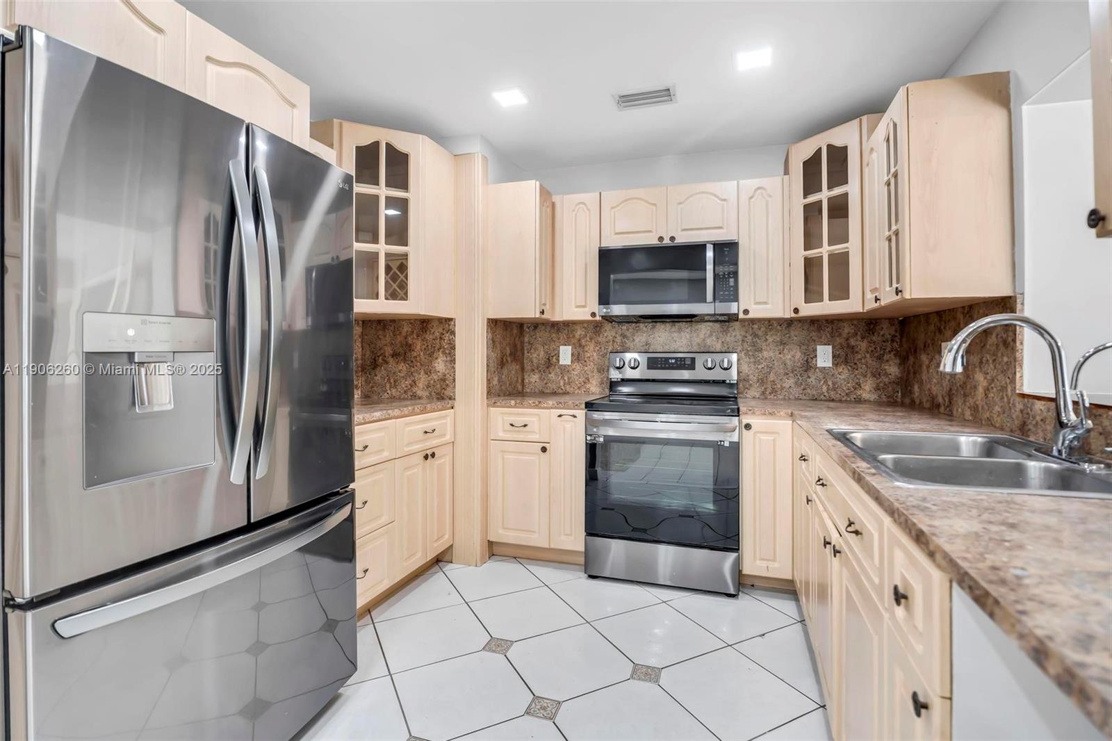 21ST CENTURY HOMES 4TH SEC - Residential