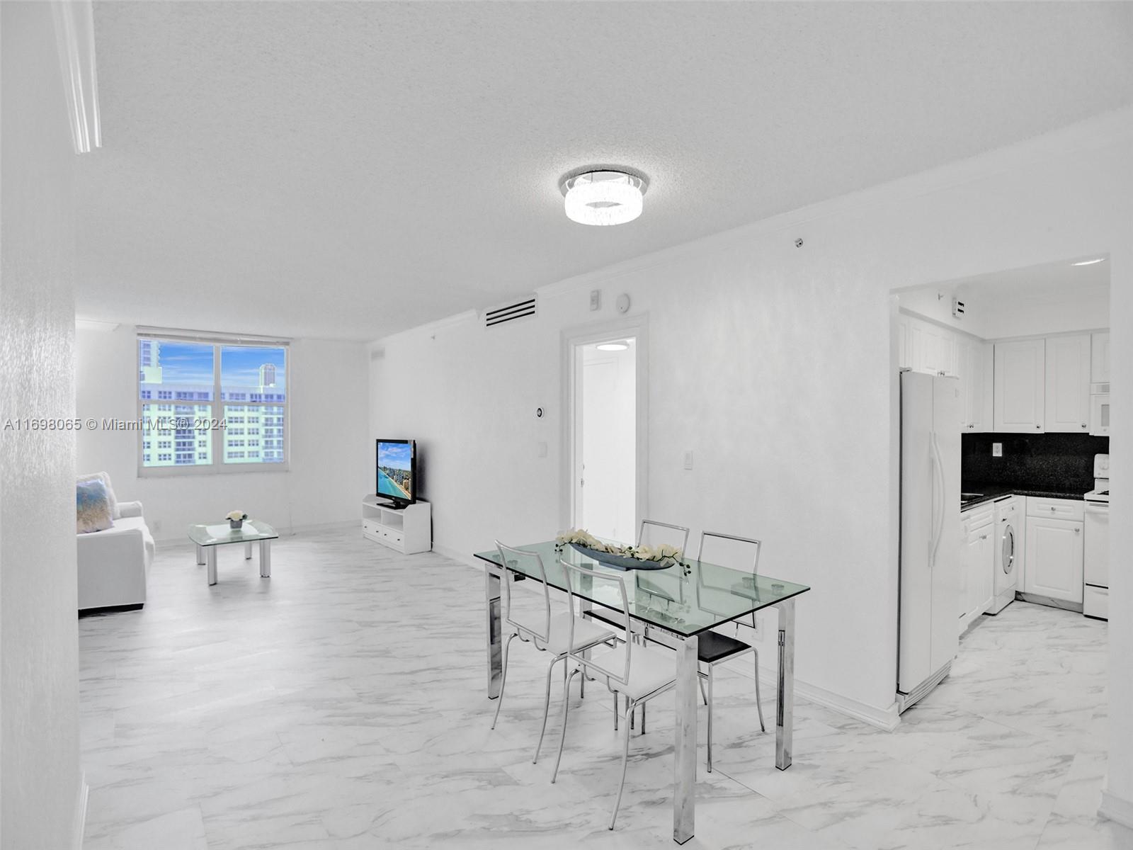 WAVE CONDO - Residential