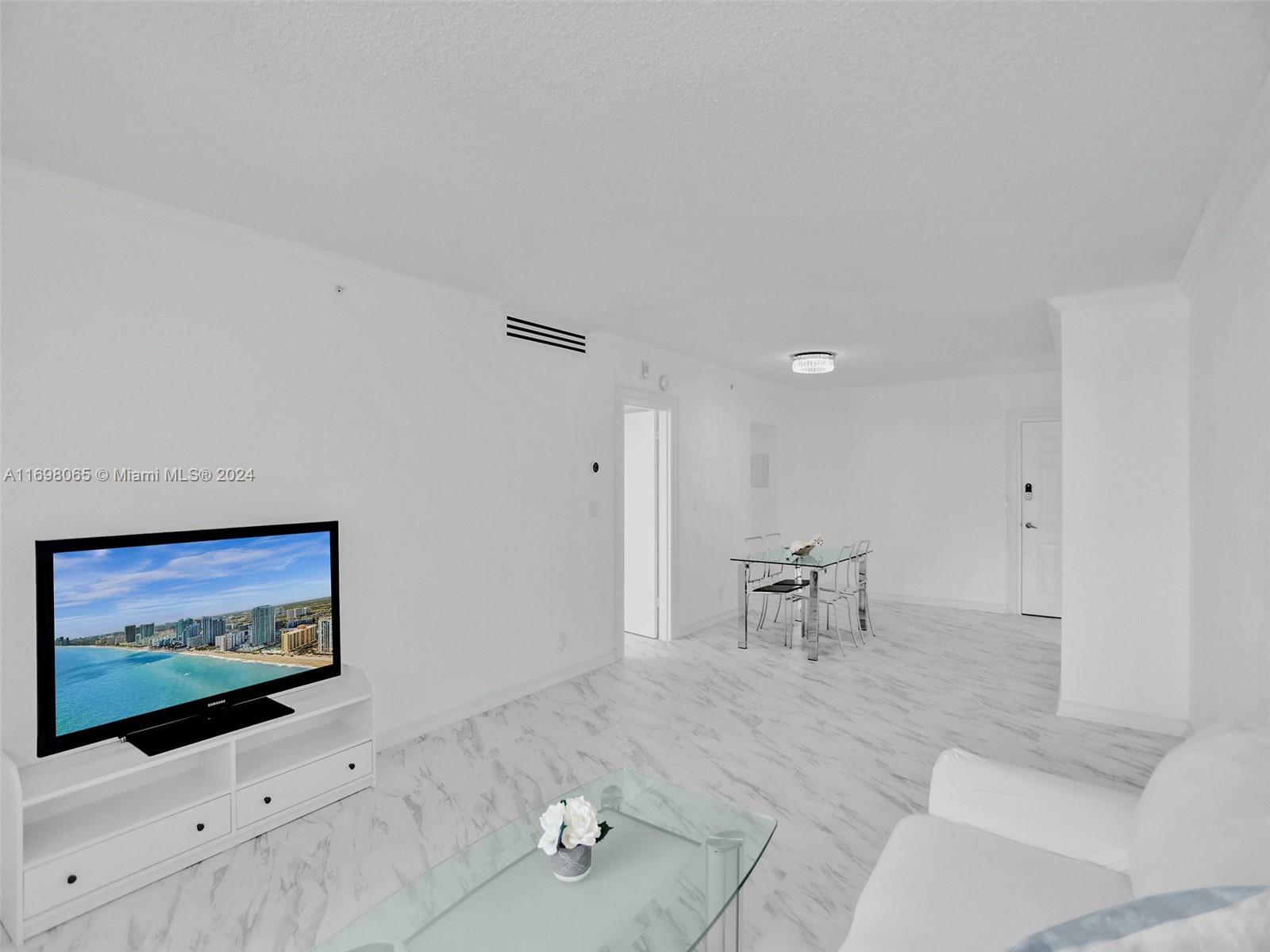 WAVE CONDO - Residential