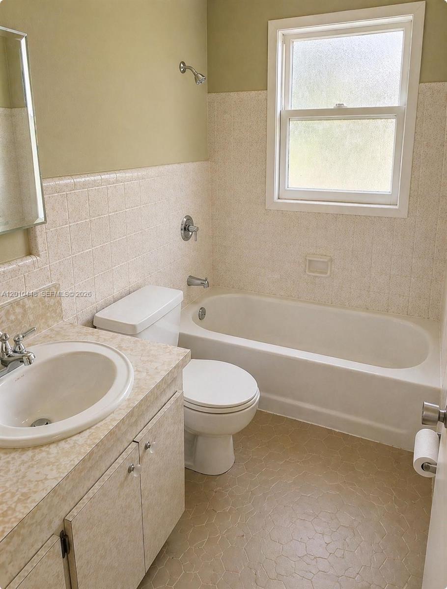 NORTH LAKE WORTH - Residential