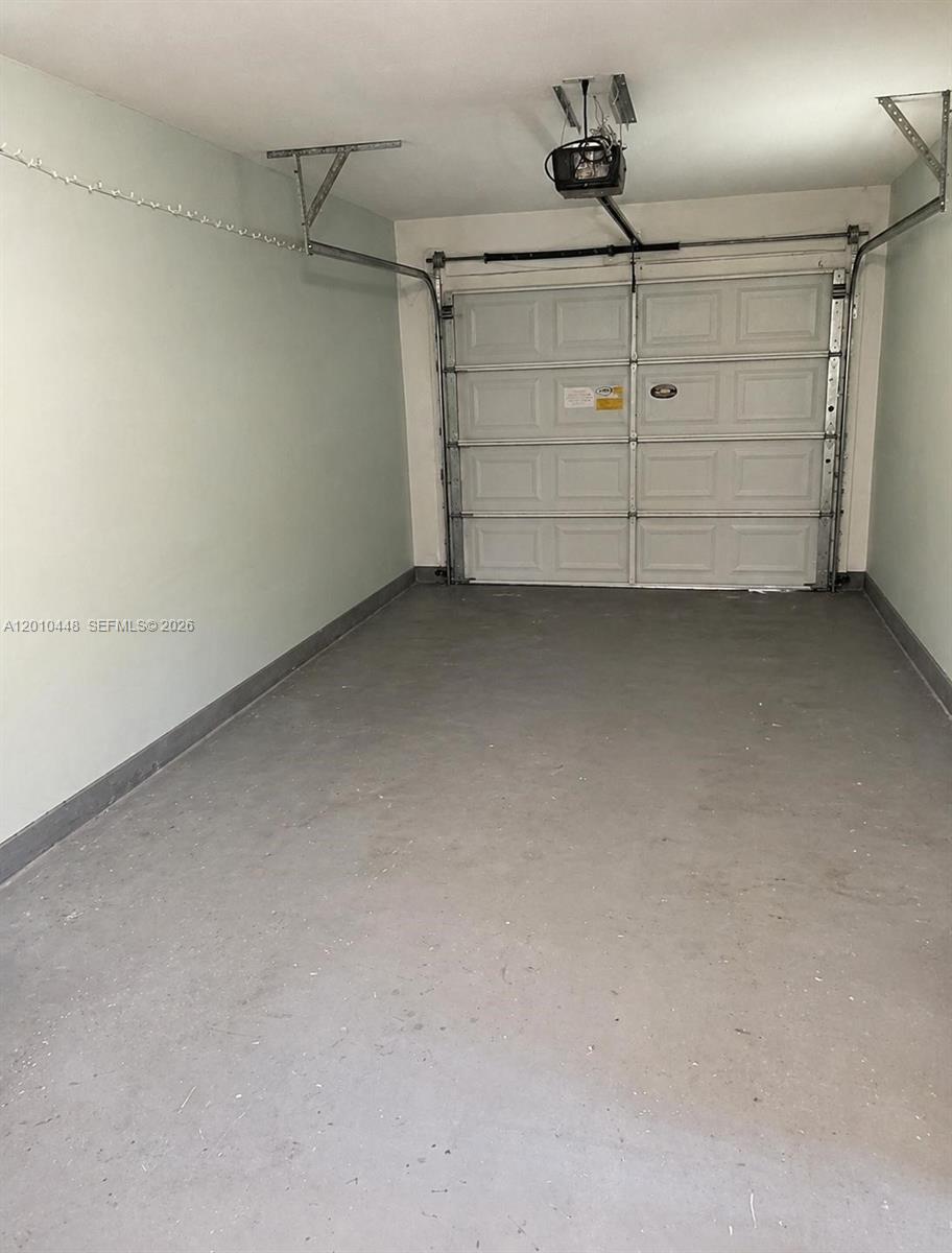 NORTH LAKE WORTH - Residential