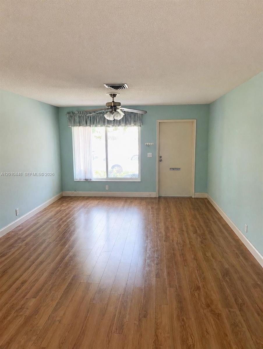 NORTH LAKE WORTH - Residential