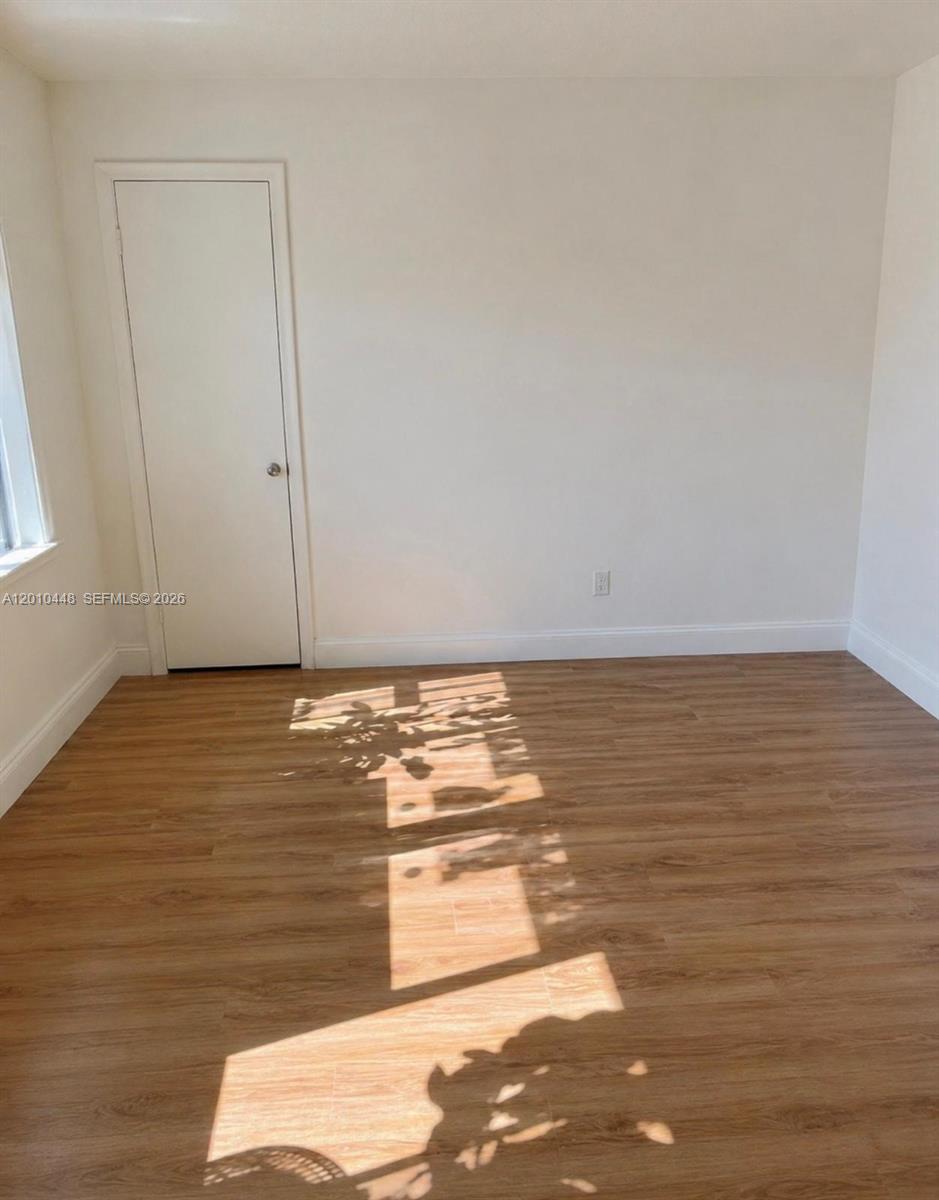 NORTH LAKE WORTH - Residential