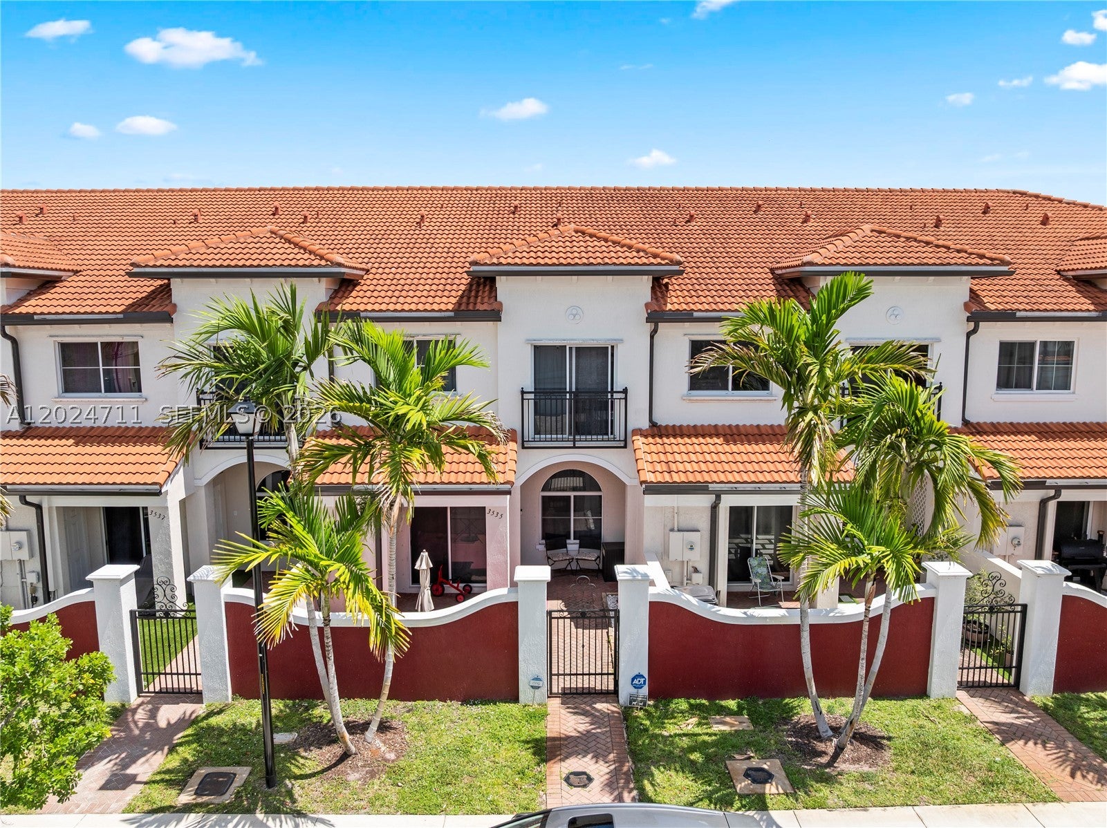 3535 NW 29th Ct, Lauderdale Lakes FL 33311