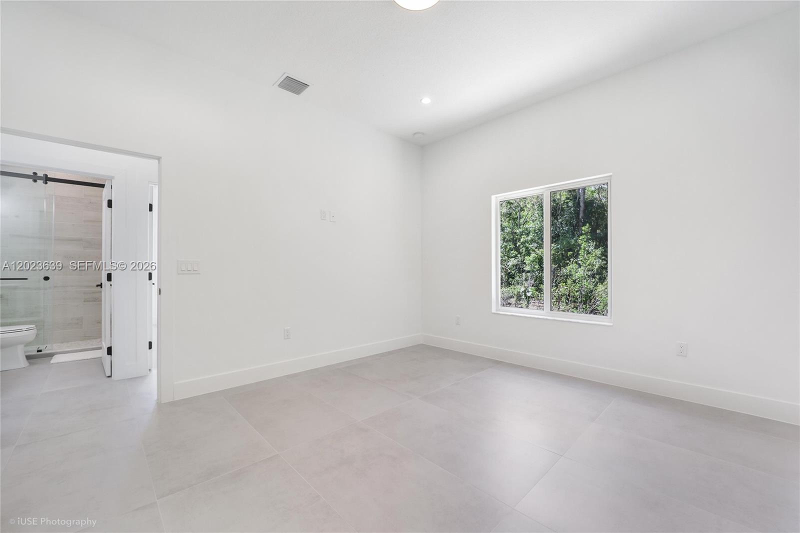 BOWENS ADD RIVIERA VILLAG - Residential