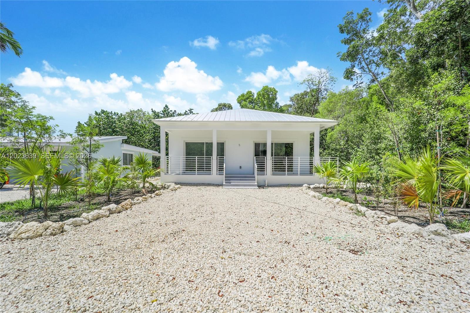 BOWENS ADD RIVIERA VILLAG - Residential
