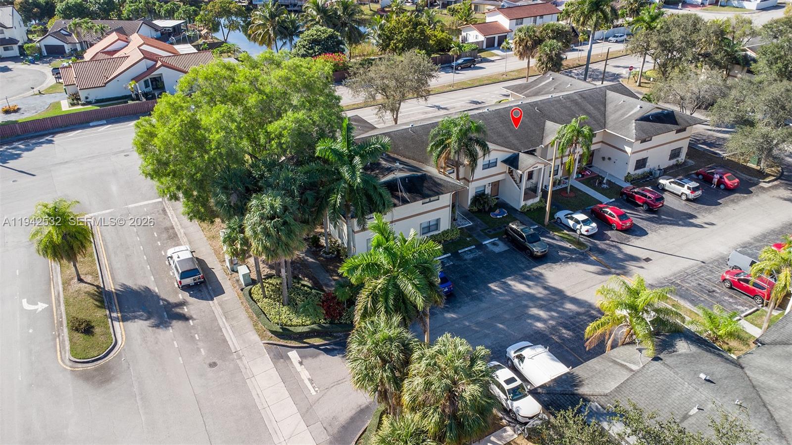 MILLER VILLAS CONDO - Residential