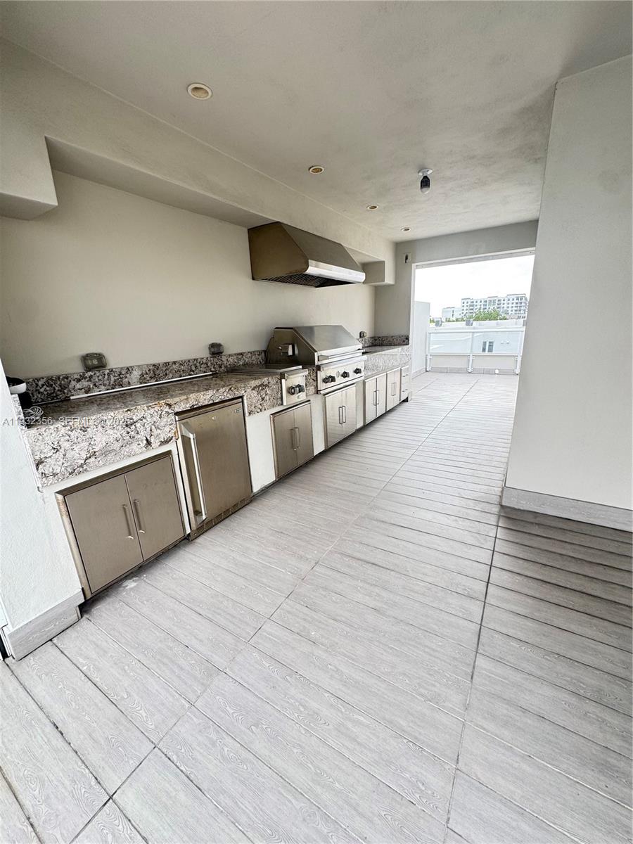 LANDMARK AT DORAL - Residential