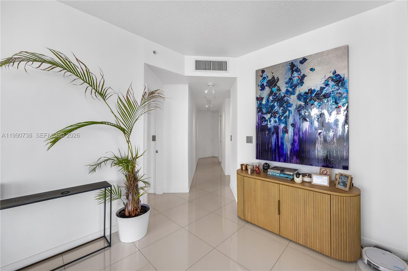 THE AXIS ON BRICKELL COND - Residential