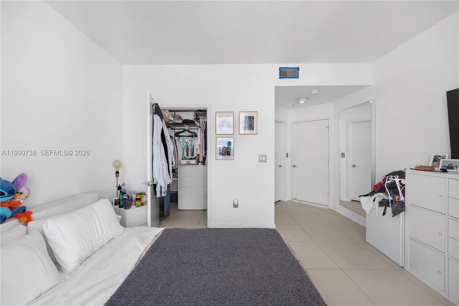 THE AXIS ON BRICKELL COND - Residential