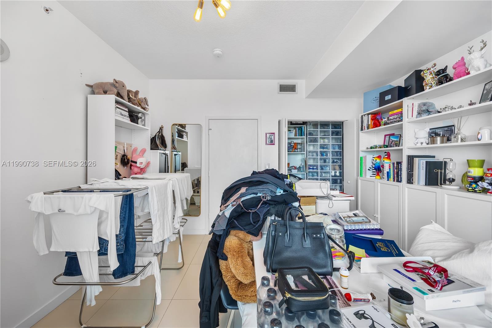 THE AXIS ON BRICKELL COND - Residential