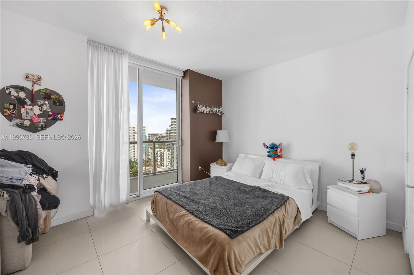 THE AXIS ON BRICKELL COND - Residential