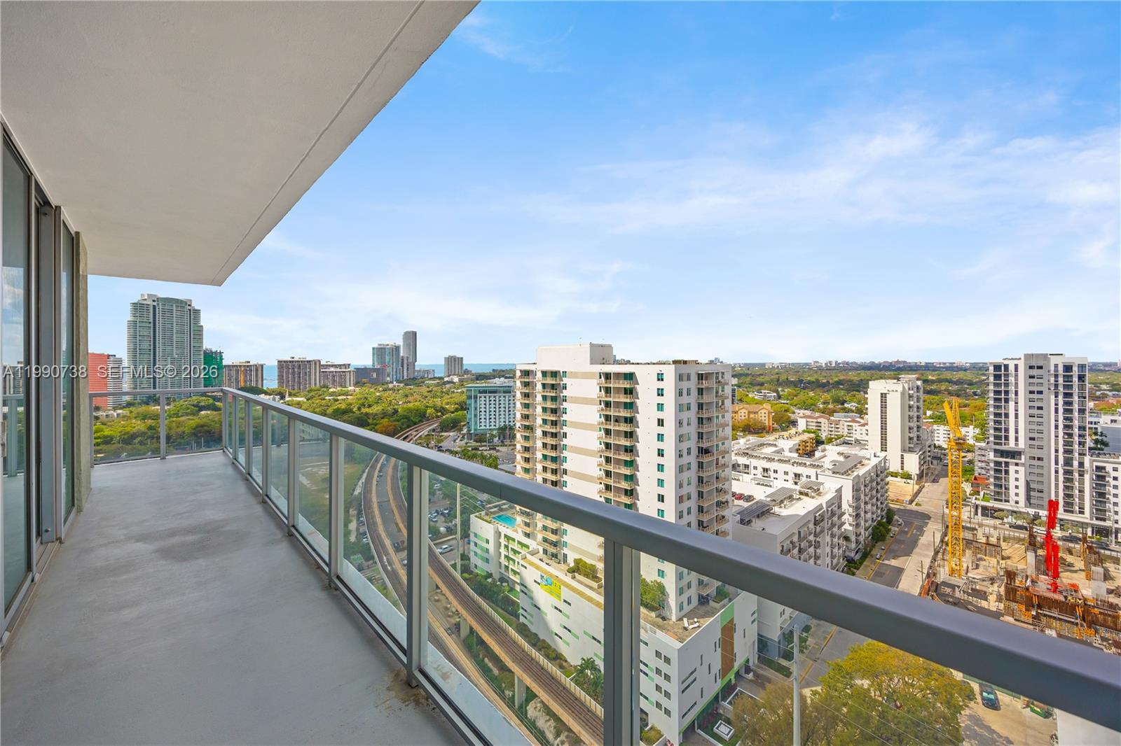 THE AXIS ON BRICKELL COND - Residential