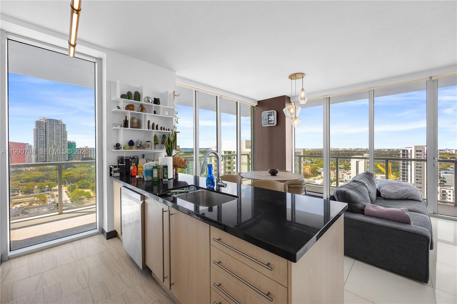 THE AXIS ON BRICKELL COND - Residential