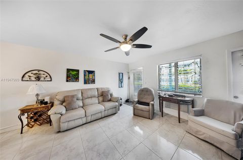 15610 NE 6th Ave 9B Miami FL 33162