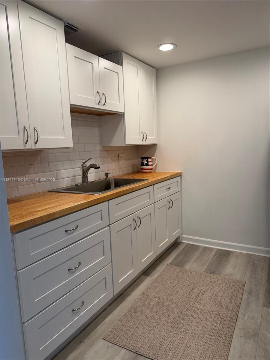 KINGSLEY AT CENTURY VILLA - Residential Lease