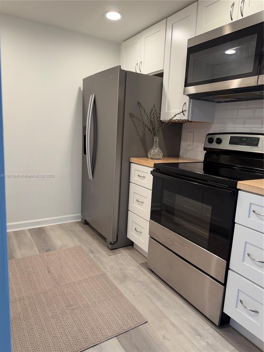 KINGSLEY AT CENTURY VILLA - Residential Lease