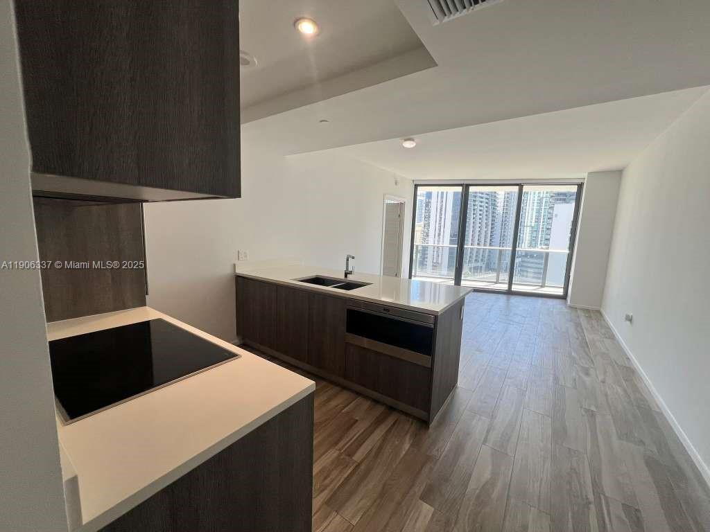801 SMA RESIDENCES CONDO - Residential Lease