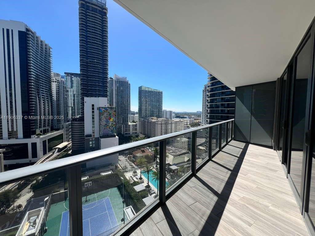 801 SMA RESIDENCES CONDO - Residential Lease