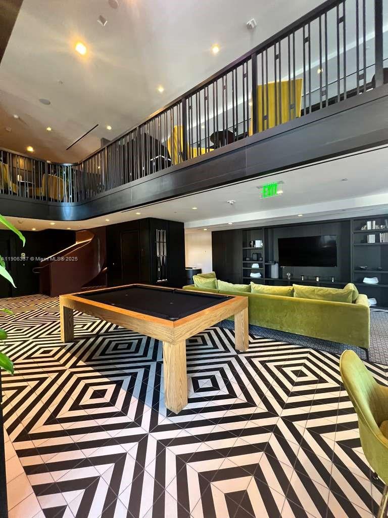 801 SMA RESIDENCES CONDO - Residential Lease