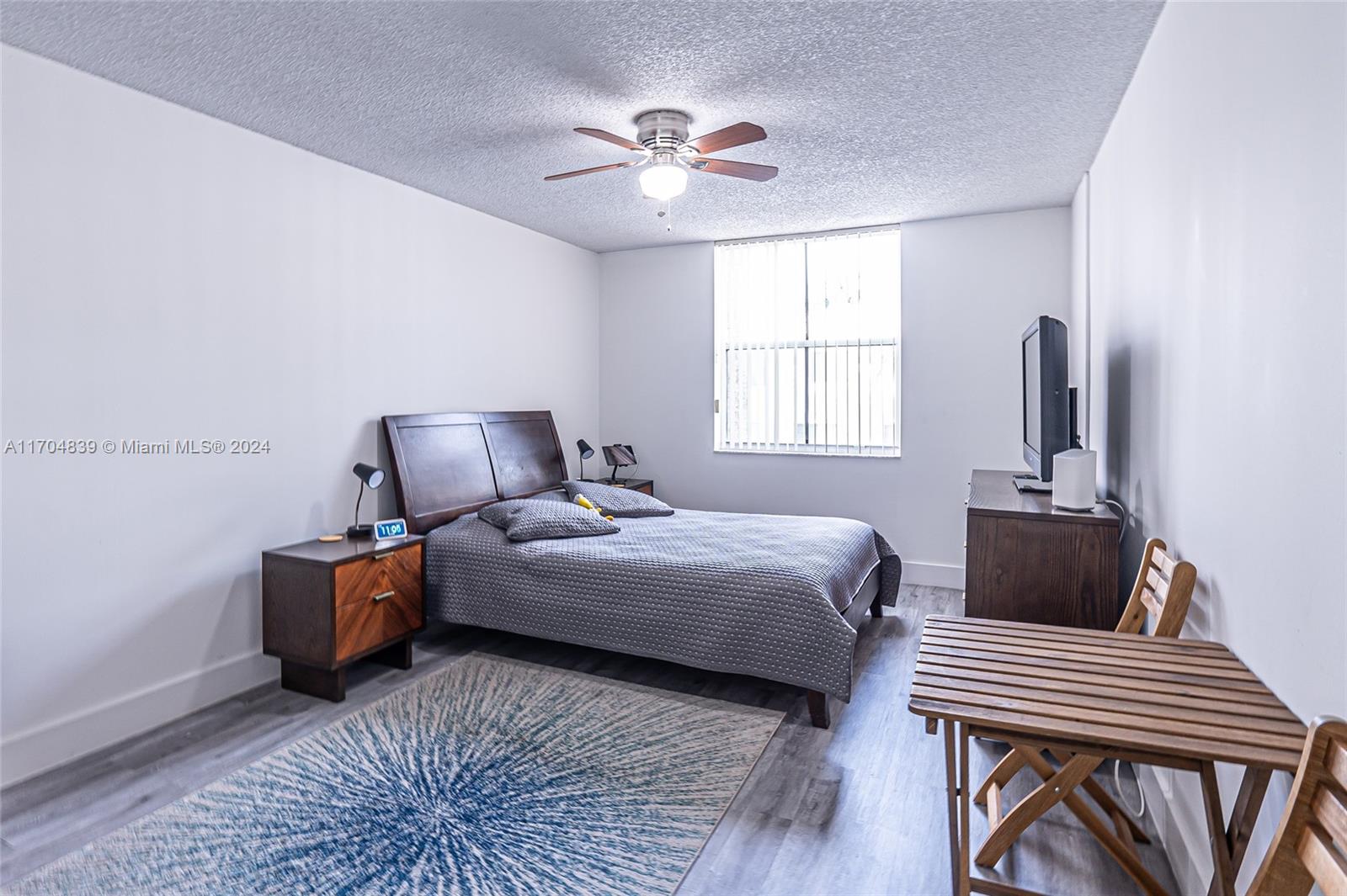 SHERIDAN EAST CONDO BLDG - Residential