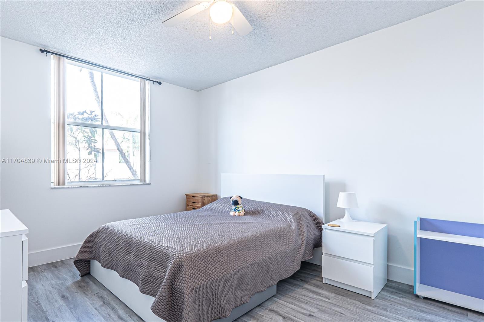SHERIDAN EAST CONDO BLDG - Residential