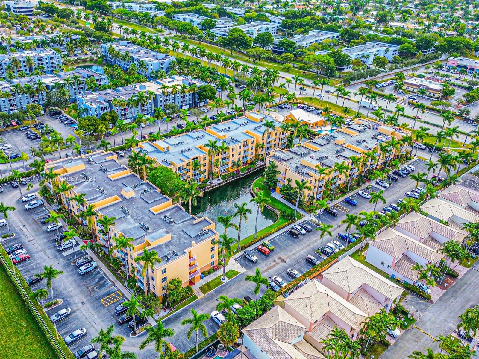 SHERIDAN EAST CONDO BLDG - Residential