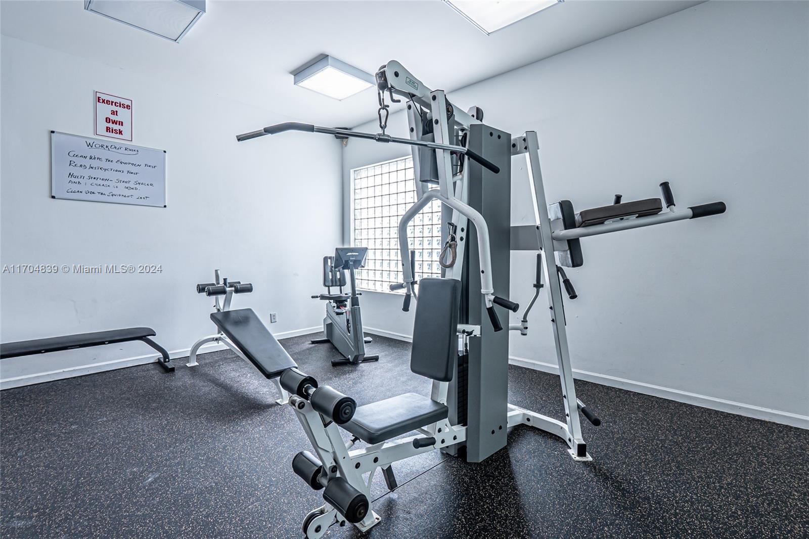 SHERIDAN EAST CONDO BLDG - Residential