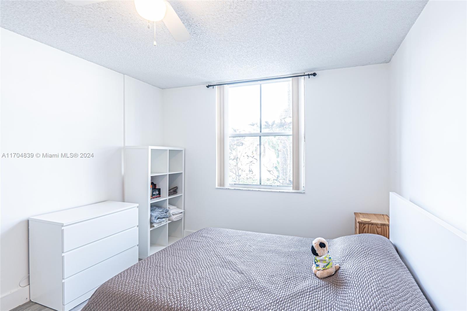 SHERIDAN EAST CONDO BLDG - Residential