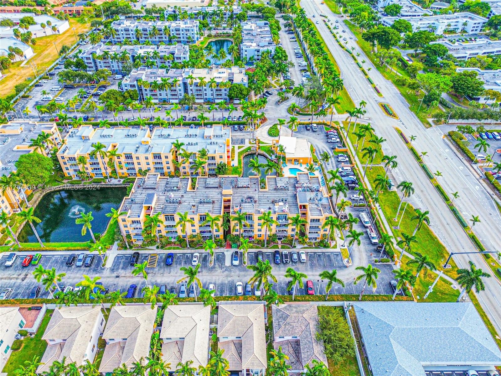 SHERIDAN EAST CONDO BLDG - Residential
