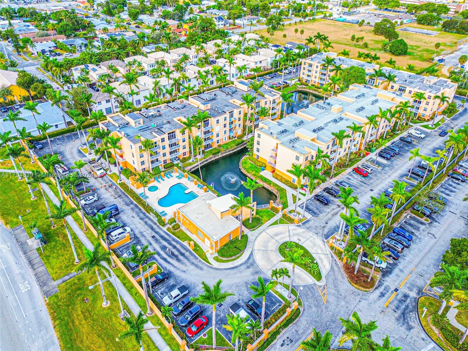 SHERIDAN EAST CONDO BLDG - Residential