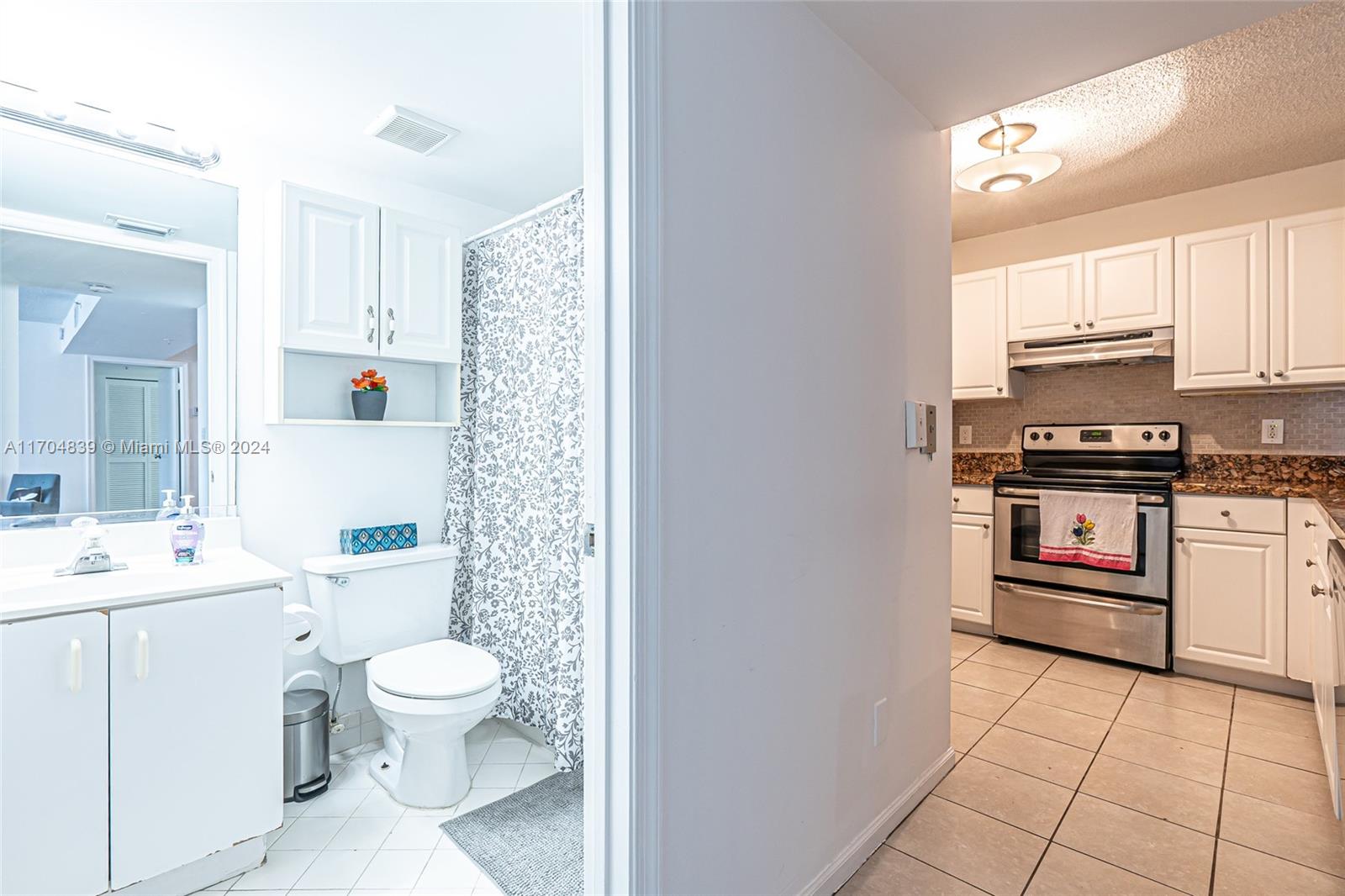 SHERIDAN EAST CONDO BLDG - Residential