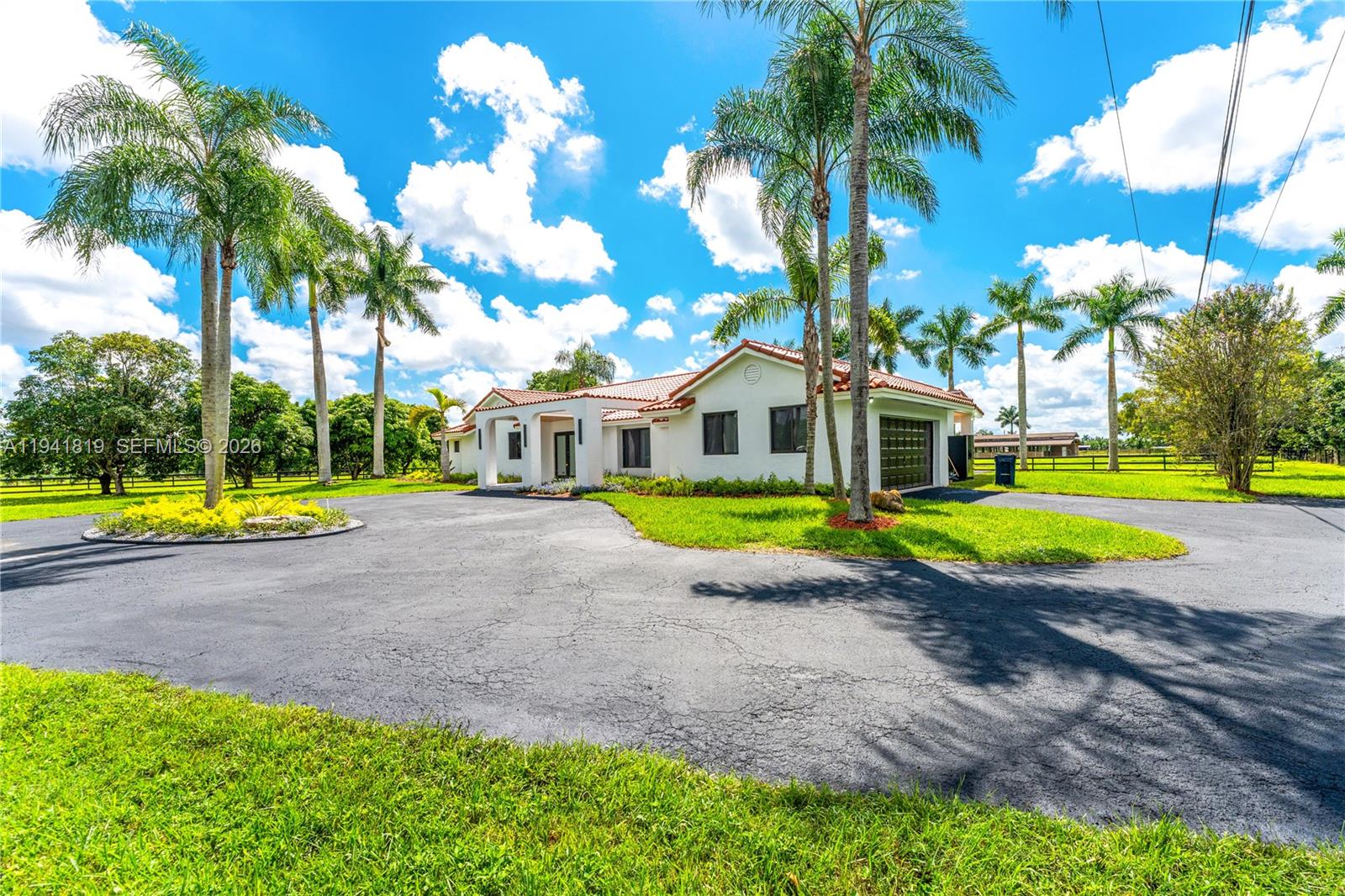 5 AC REDLAND W/ HOME - Residential Lease