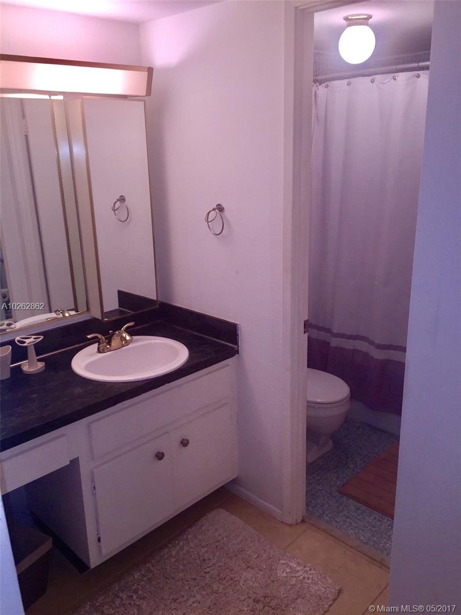 BUCKLEY TOWERS CONDO - EA - Residential Lease