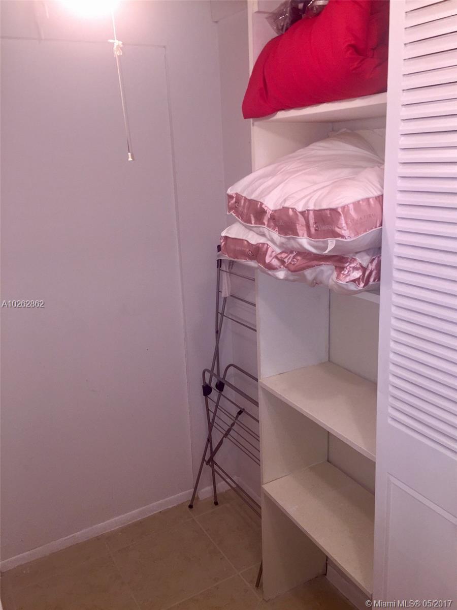 BUCKLEY TOWERS CONDO - EA - Residential Lease