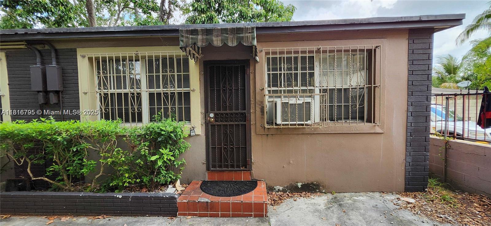 119 Ne 56th St 2, Miami, Broward County, Florida - 1 Bedrooms  
1 Bathrooms - 
