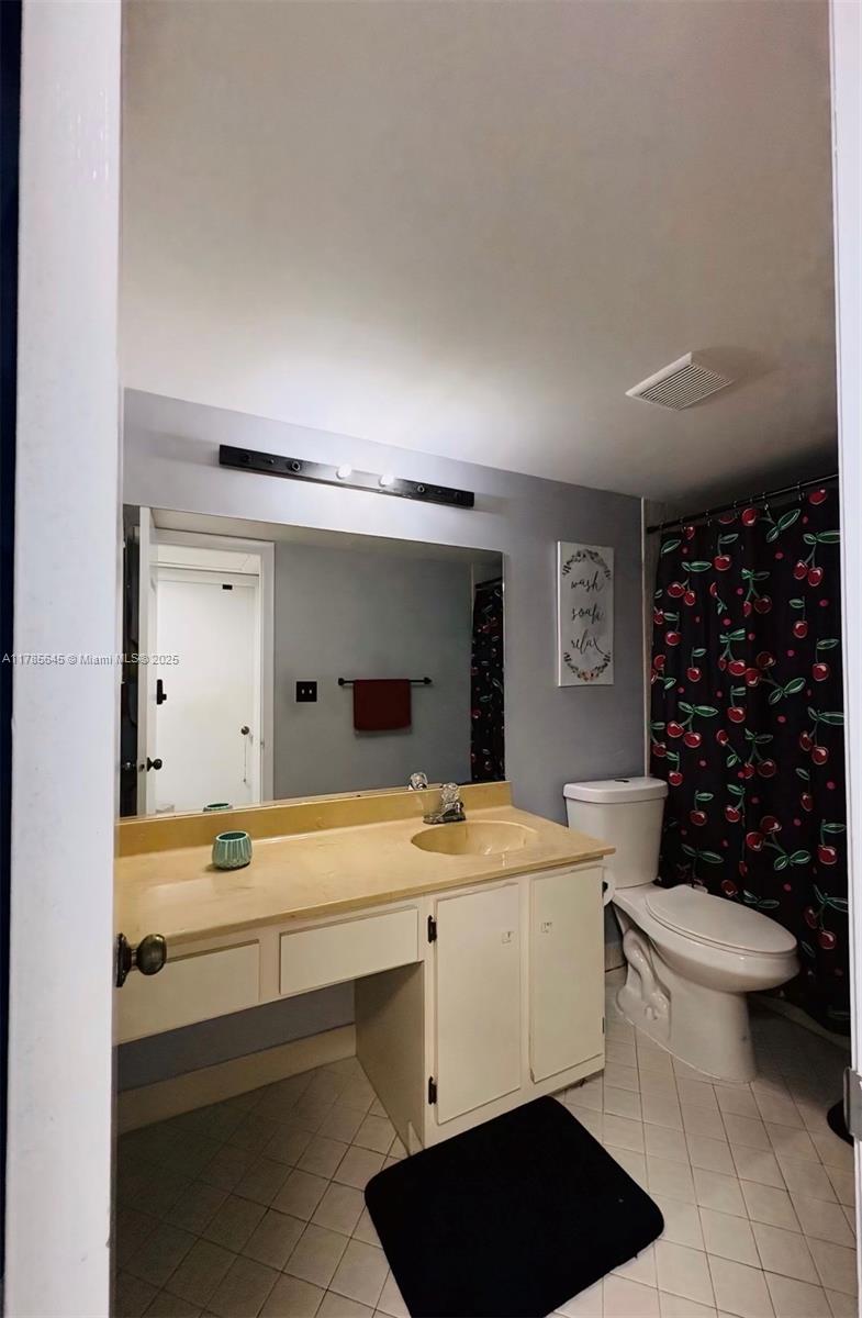 SAXON WOODS NORTH CONDO - Residential