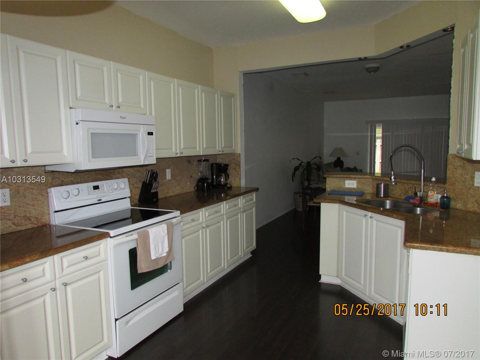 LEEWARD AT ISLANDS AT DOR - Residential Lease