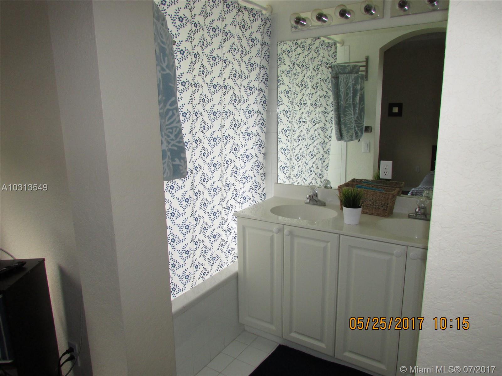 LEEWARD AT ISLANDS AT DOR - Residential Lease