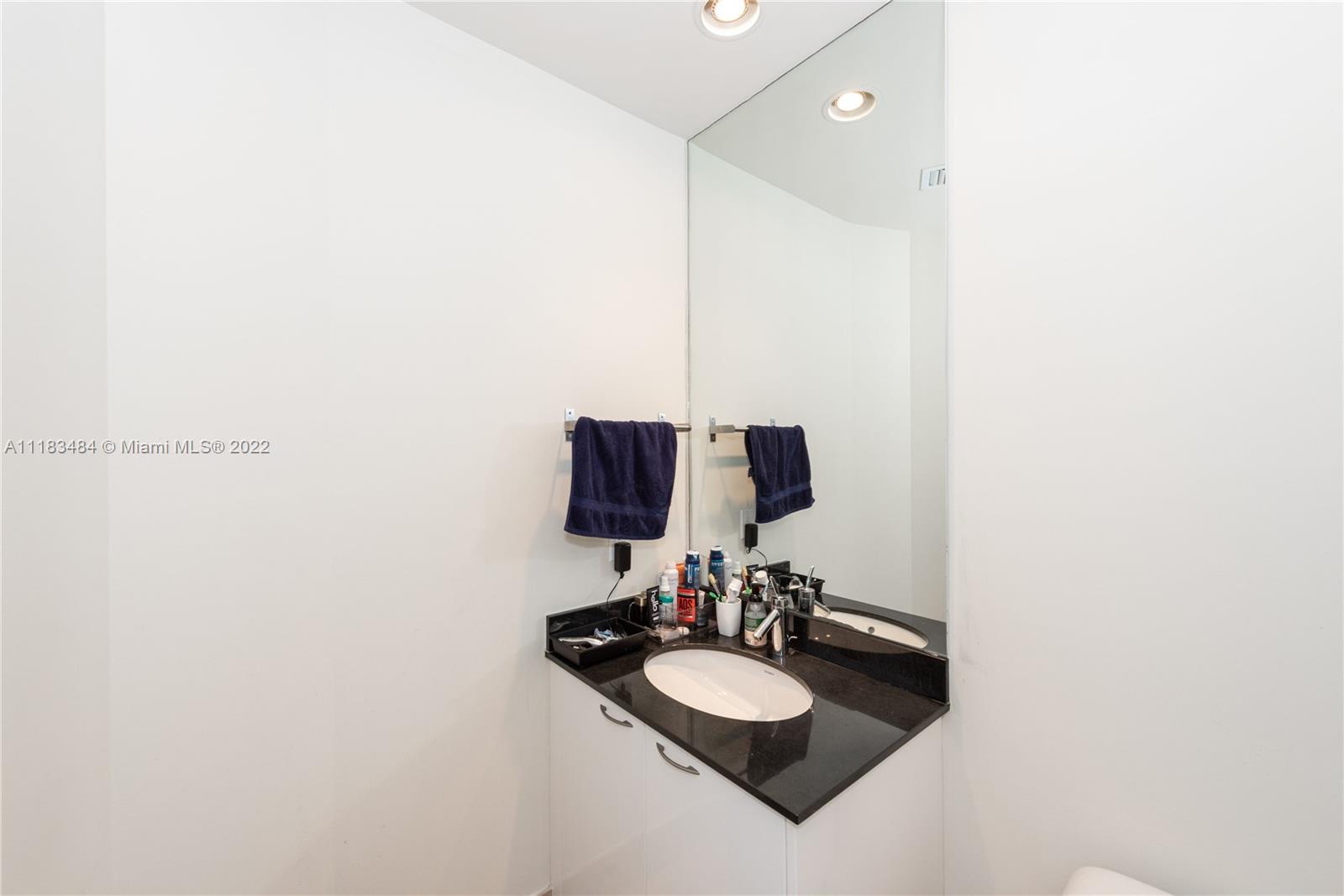 TDR TOWER III CONDO - Residential