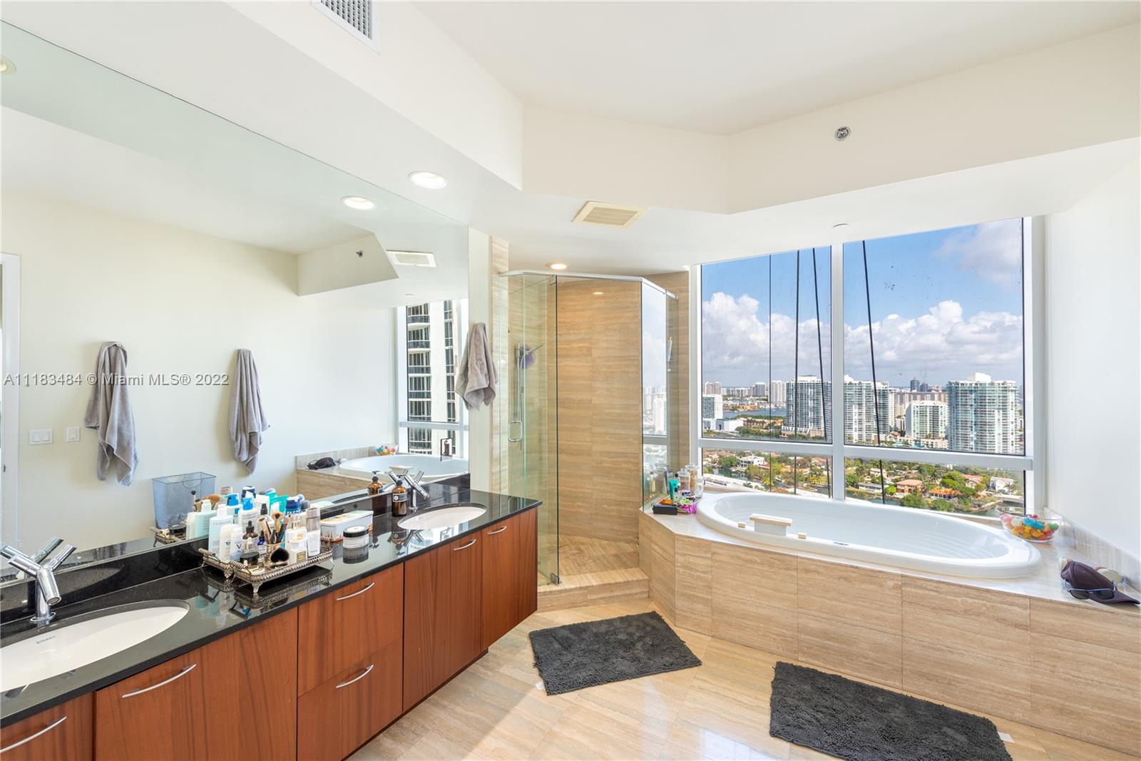 TDR TOWER III CONDO - Residential