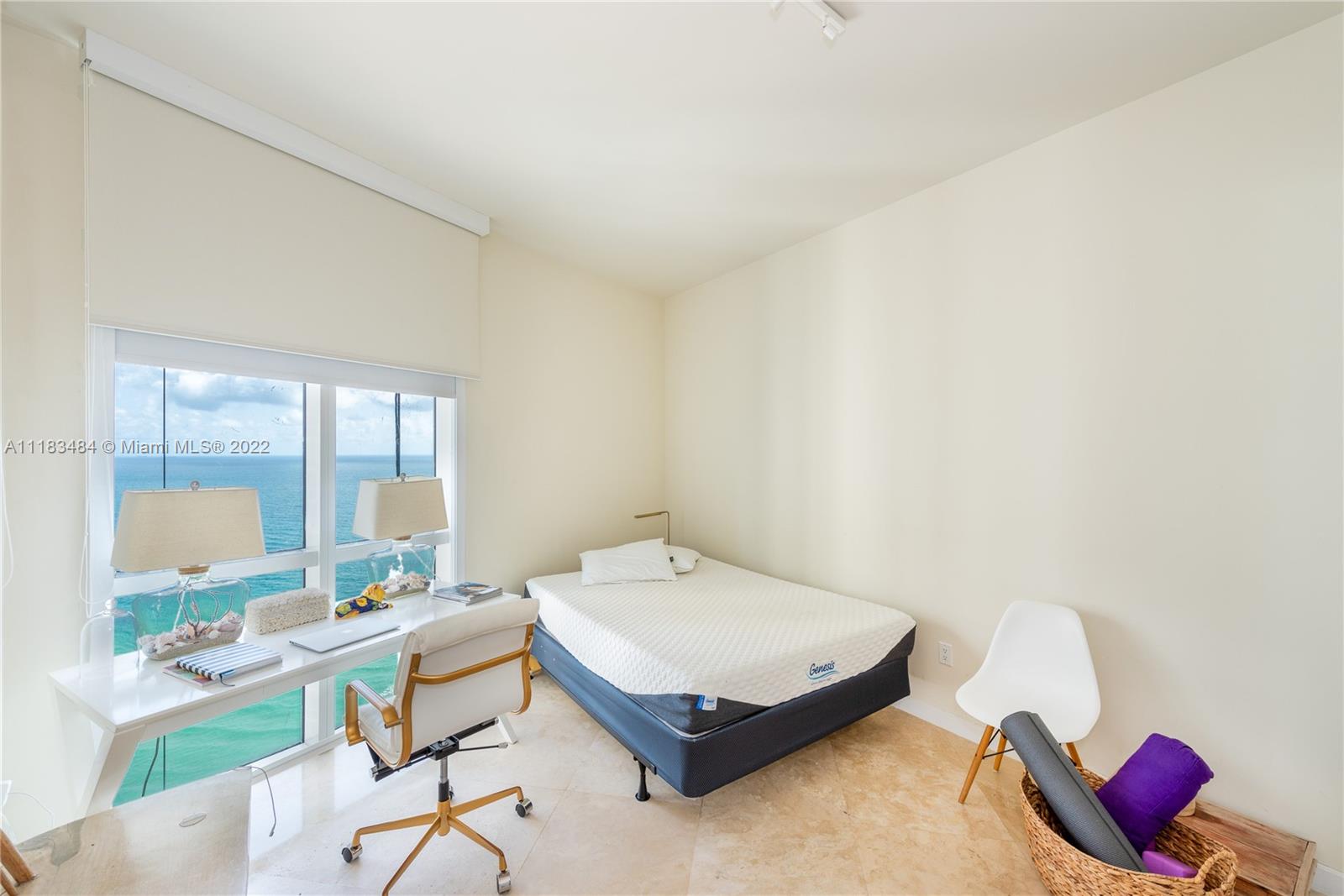 TDR TOWER III CONDO - Residential