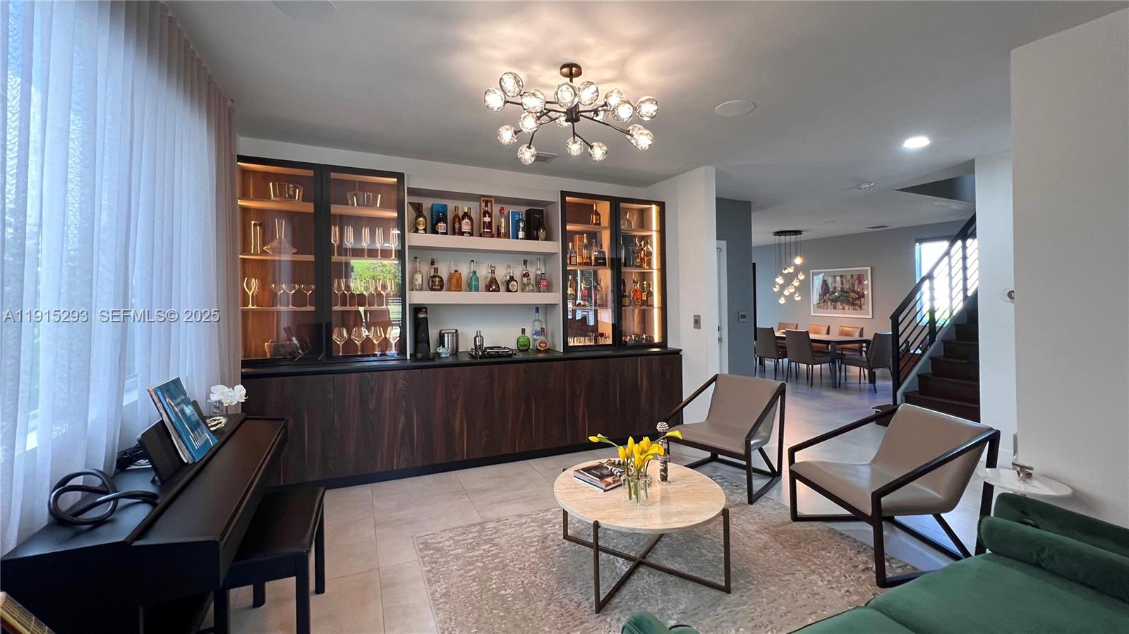 DORAL PALMS SOUTH - Residential Lease