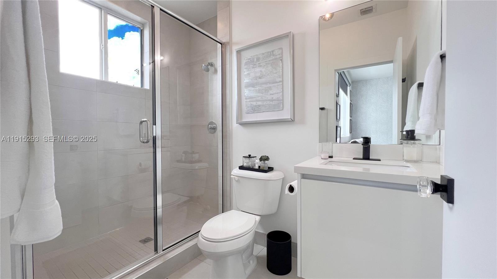 DORAL PALMS SOUTH - Residential Lease