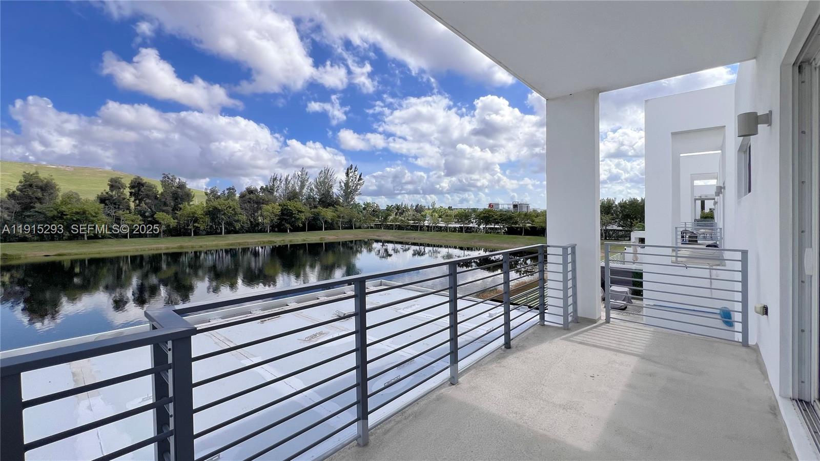 DORAL PALMS SOUTH - Residential Lease