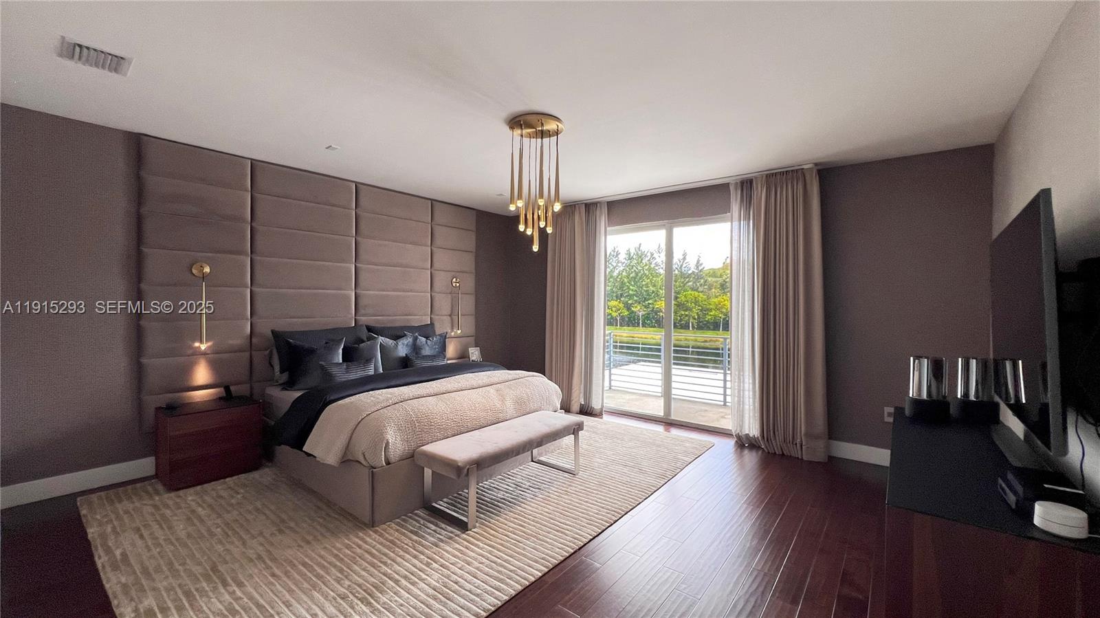 DORAL PALMS SOUTH - Residential Lease