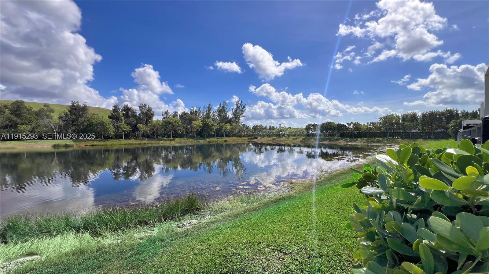 DORAL PALMS SOUTH - Residential Lease