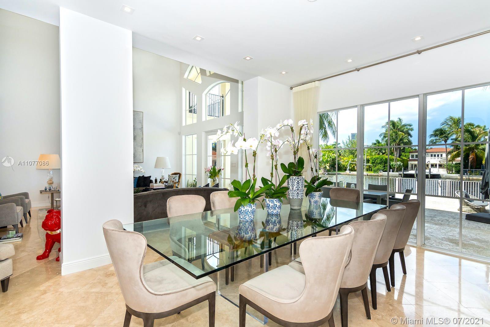 GOLDEN BEACH SEC E - Residential