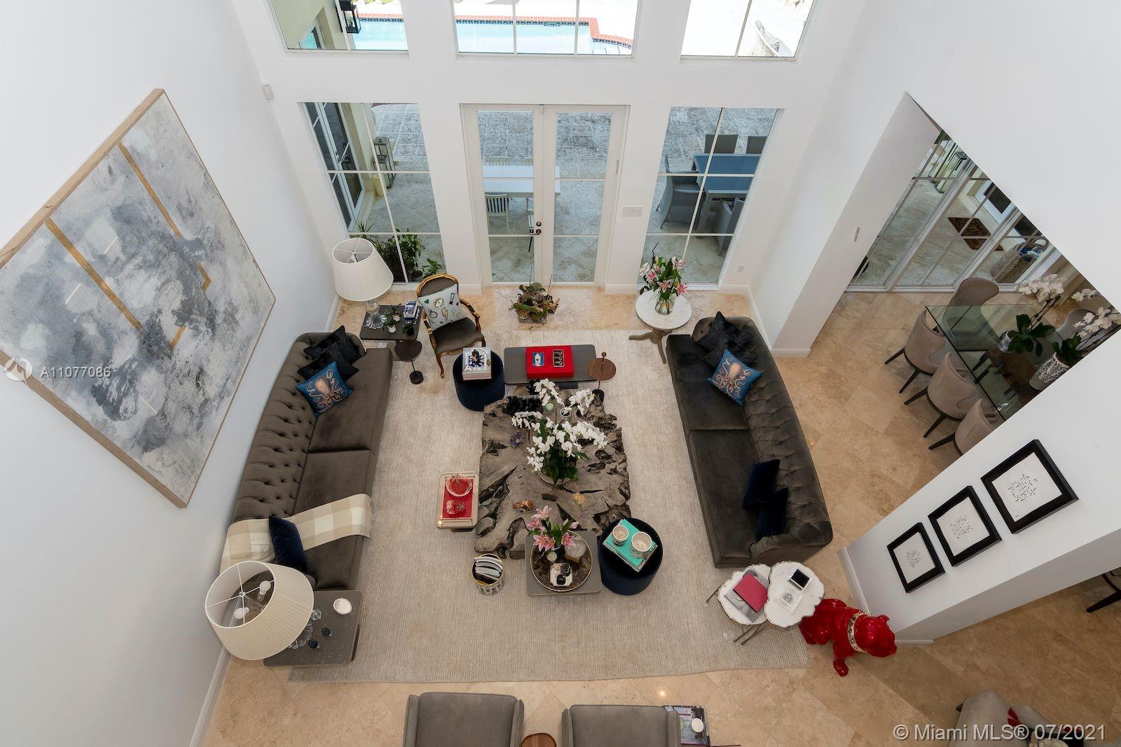 GOLDEN BEACH SEC E - Residential